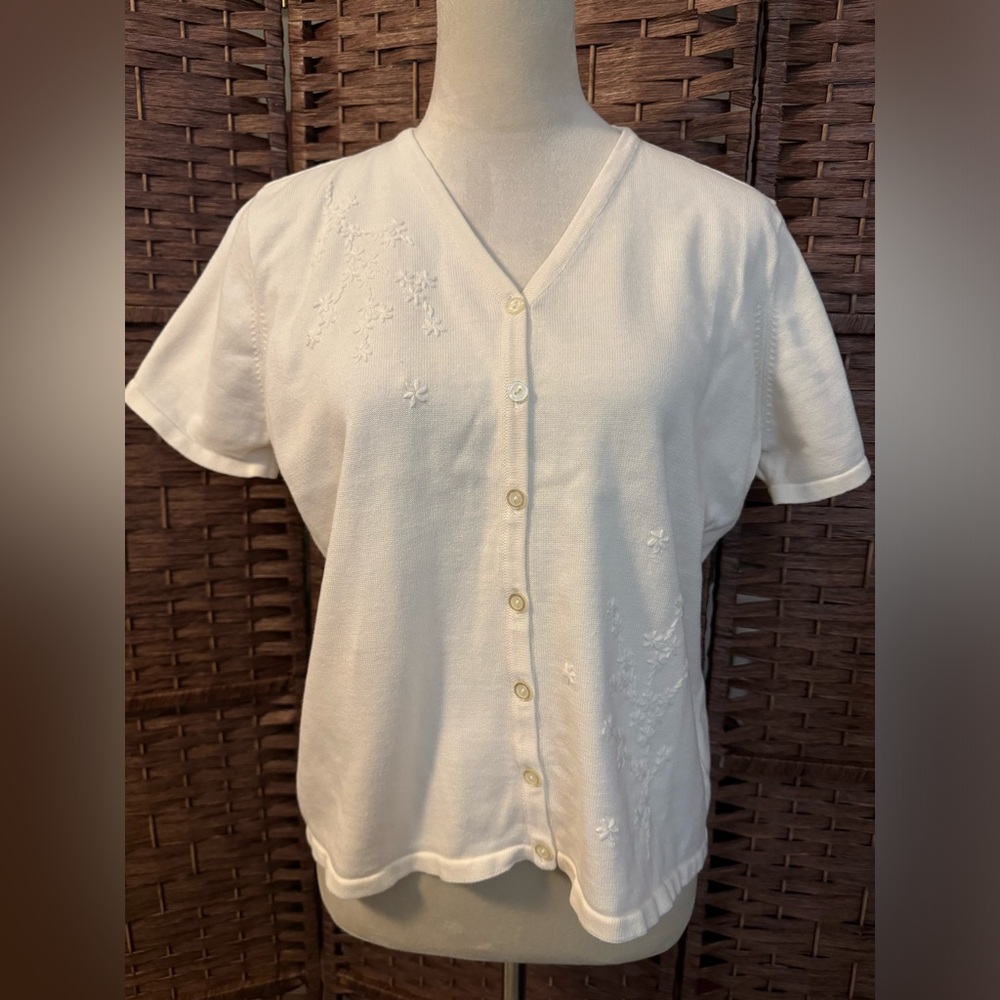 First Issue Petite Woman’s Large Acrylic Cotton Top Elegant business